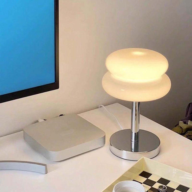 Abajur de Mesa Modelo Bauhaus Branco