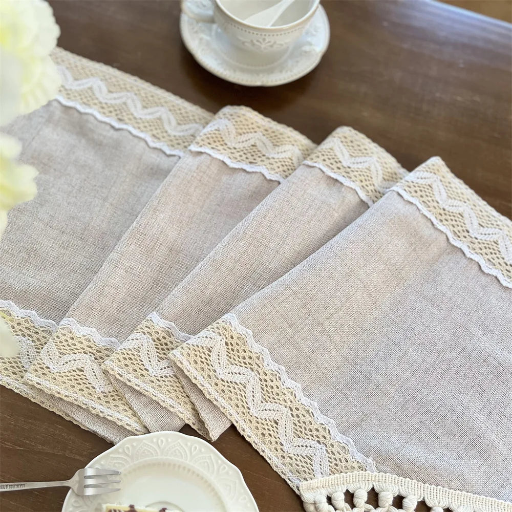 Caminho de Mesa Com Franja Modelo Delicata