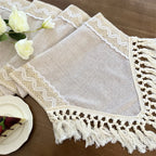 Caminho de Mesa Com Franja Modelo Delicata