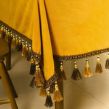 Toalha_de_Mesa_Luxo_Borlas_Douradas_4