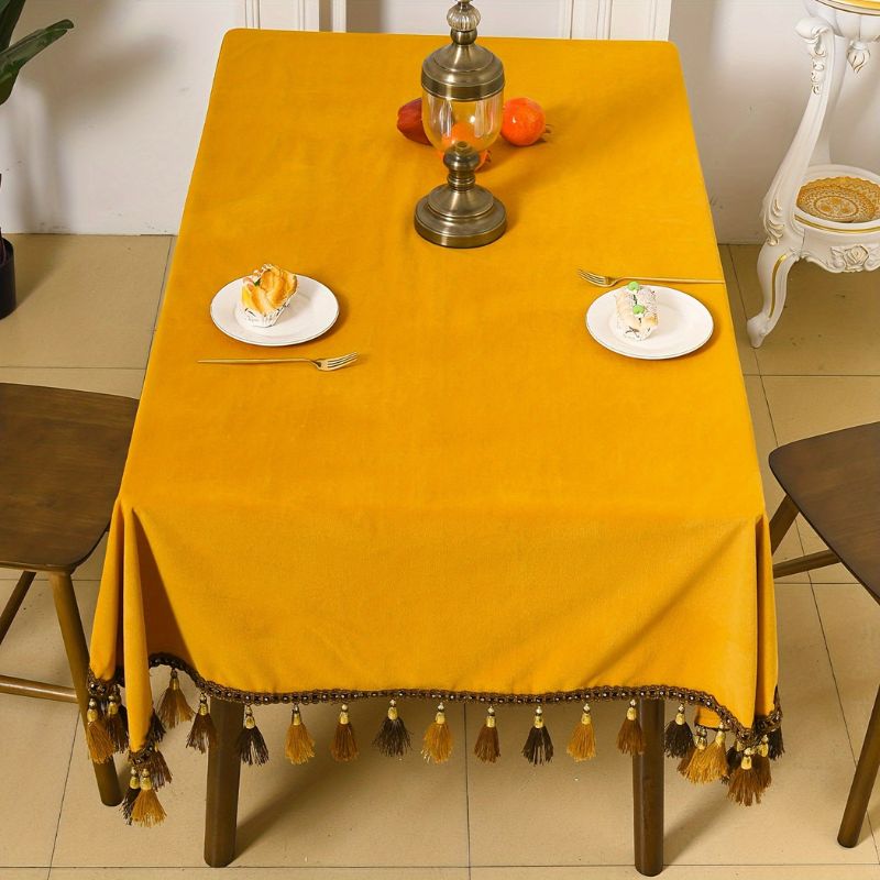 Toalha_de_Mesa_Luxo_Borlas_Douradas_5