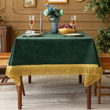 Toalha_de_Mesa_Veludo_Verde_Luxo_com_Borlas_3