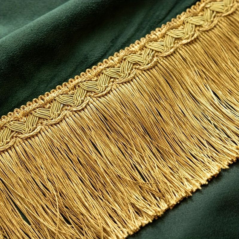 Toalha_de_Mesa_Veludo_Verde_Luxo_com_Borlas_4